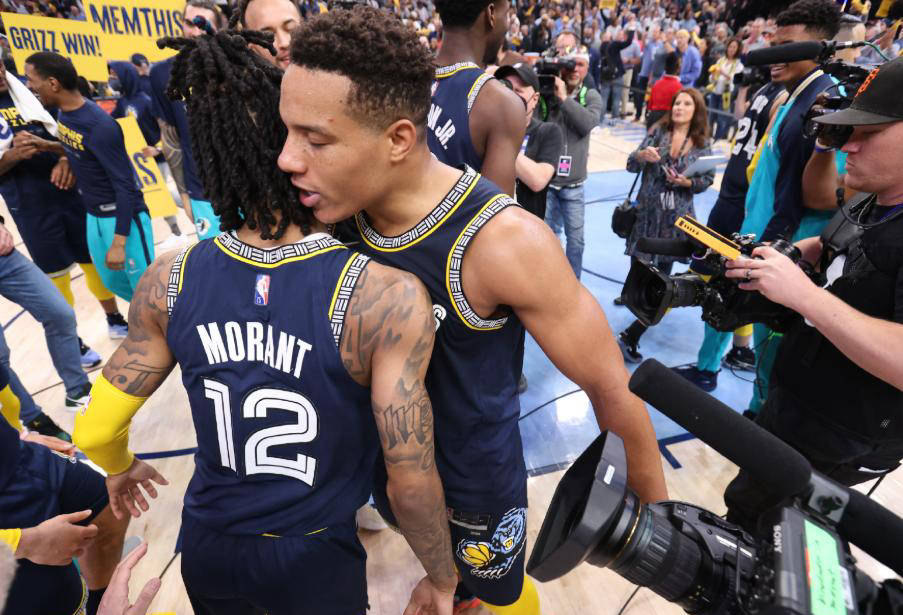 NBA常规赛今夜再迎强敌；奥兰多魔术再遭质疑；主帅态度——球迷炸锅；团队化学反应显著的简单介绍