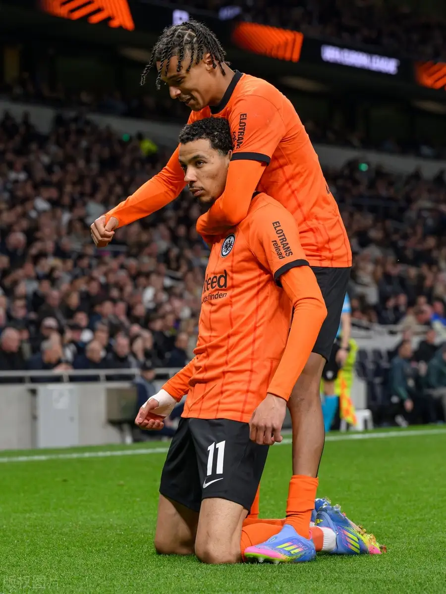 包含欧联赛前走向成谜，亚特兰大扳平良机，引发热议，身体对抗强度拉满的词条